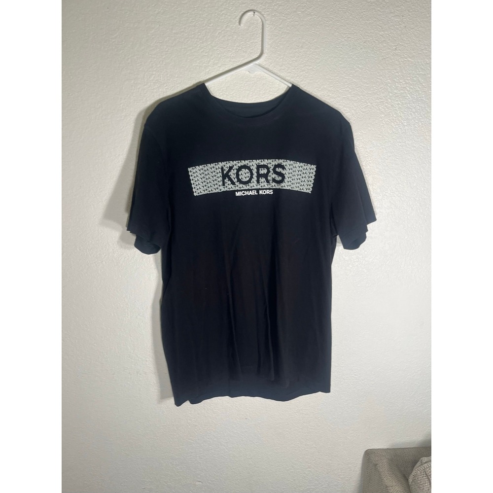 Michael Kors XL mens black T-Shirt w/graphic design-used good condition